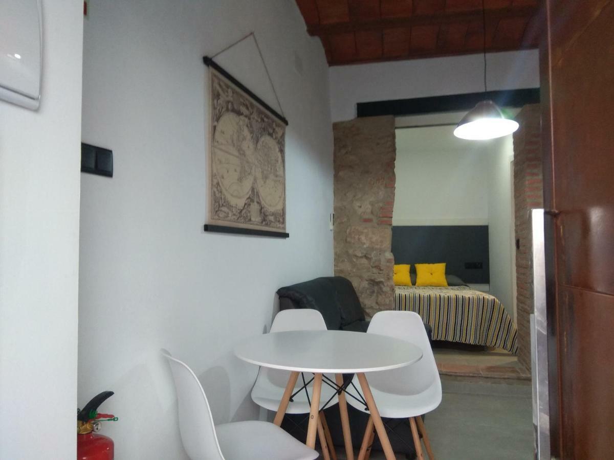 Caleros 8 Estudio - Apartamentos De La Parte Antigua De Caces מראה חיצוני תמונה